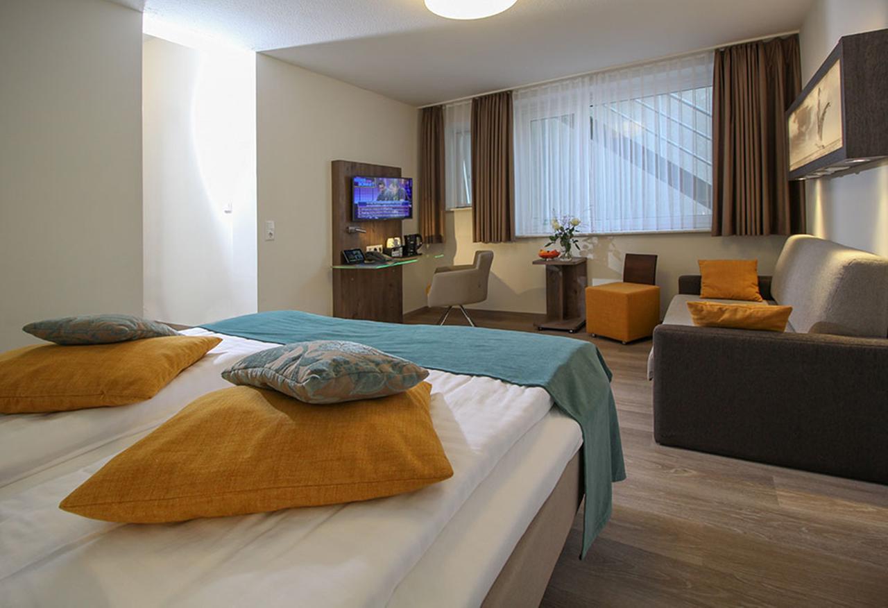 City Hotel เบรเมอร์ฮาเฟิน ภายนอก รูปภาพ